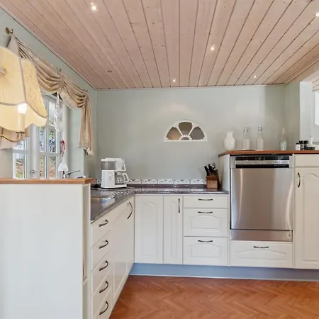 Laurentius - 50m From The Sea By Interhome Neksø